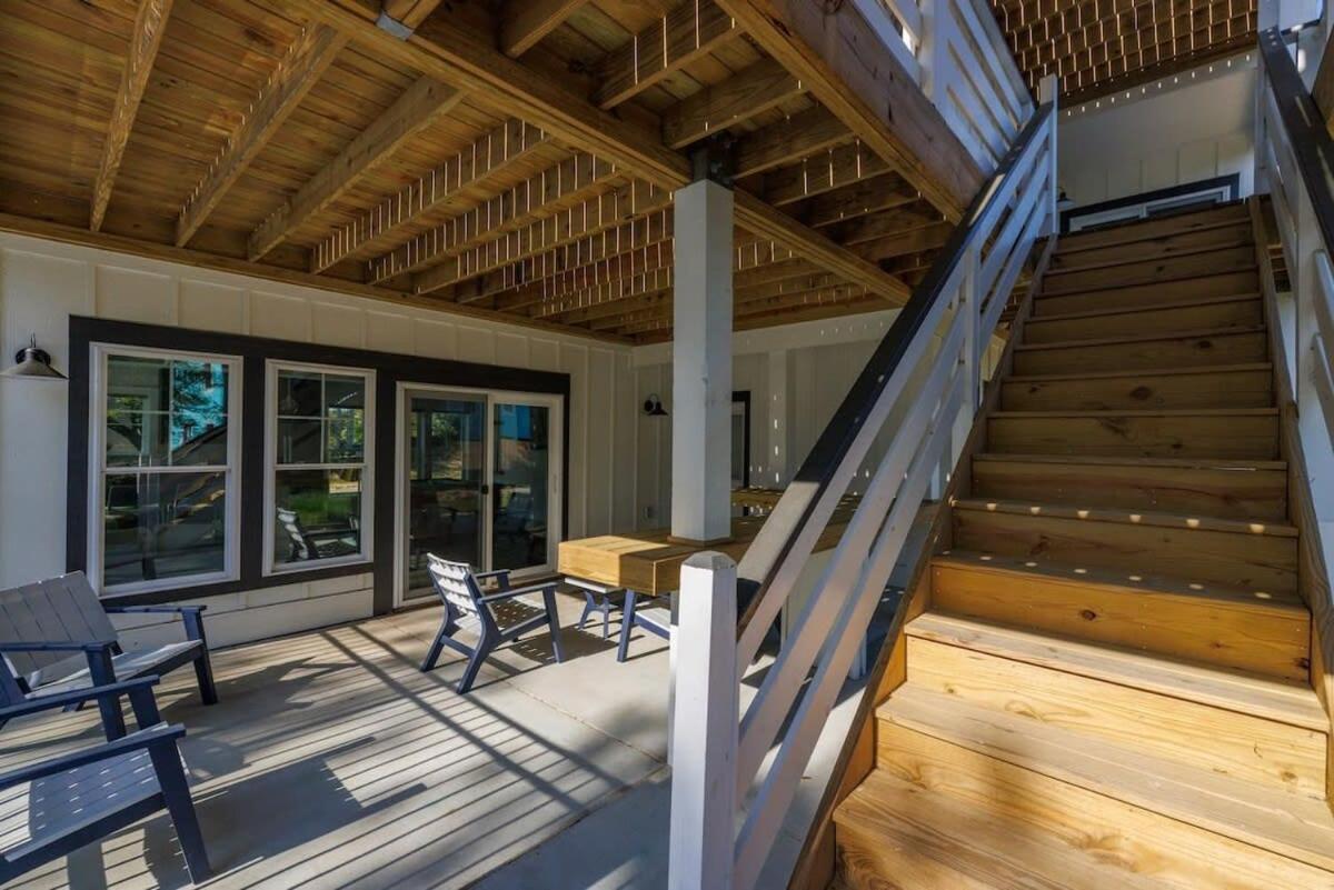 Sojourn Aurora 7 Bedroom Pool & Hot Tub Corolla Exterior photo